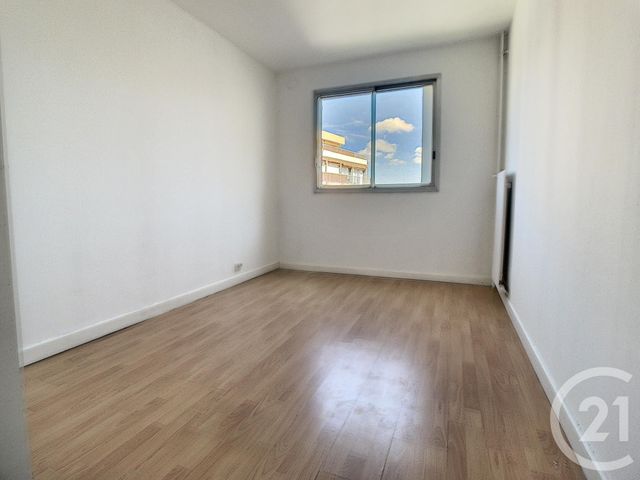 Afficher la photo en grand Appartement F3 à vendre - 3 pièces - 64.14 m2 - NICE - 06 - PROVENCE-ALPES-COTE-D-AZUR - Century 21 Optimmo