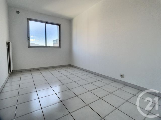 Afficher la photo en grand Appartement F3 à vendre - 3 pièces - 64.14 m2 - NICE - 06 - PROVENCE-ALPES-COTE-D-AZUR - Century 21 Optimmo