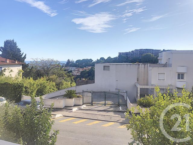 Afficher la photo en grand Appartement F3 à vendre - 3 pièces - 64.14 m2 - NICE - 06 - PROVENCE-ALPES-COTE-D-AZUR - Century 21 Optimmo
