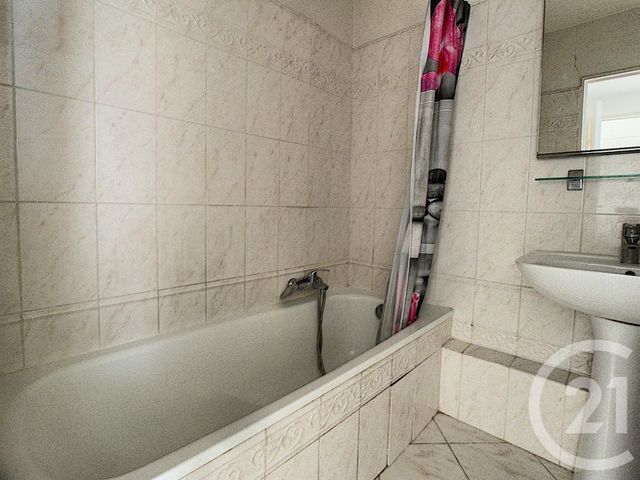 Appartement F2 à vendre - 2 pièces - 52.24 m2 - NICE - 06 - PROVENCE-ALPES-COTE-D-AZUR - Century 21 Optimmo Appartement F2 à vendre - 2 pièces - 52.24 m2 - NICE - 06 - PROVENCE-ALPES-COTE-D-AZUR - Century 21 Optimmo