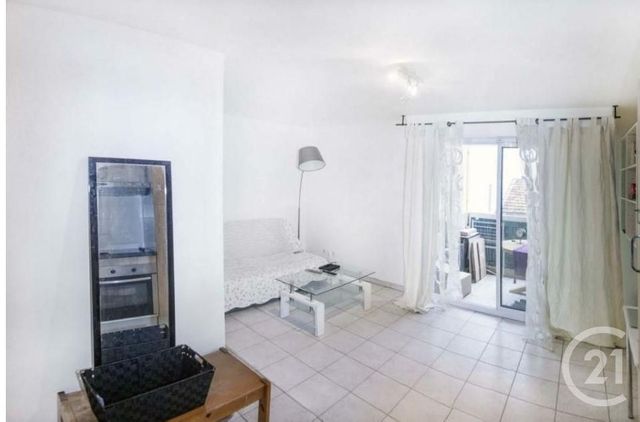 Afficher la photo en grand Appartement F1 à vendre - 1 pièce - 24.41 m2 - NICE - 06 - PROVENCE-ALPES-COTE-D-AZUR - Century 21 Optimmo
